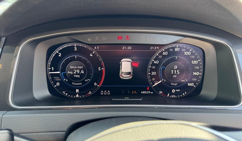 
								Volkswagen Golf 2.0 TDI Automatic 2020 Euro 6 full									