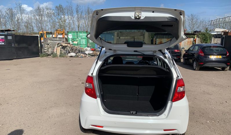 
								Honda Jazz 1.4 i-VTEC ES Plus CVT Euro 5 5dr full									