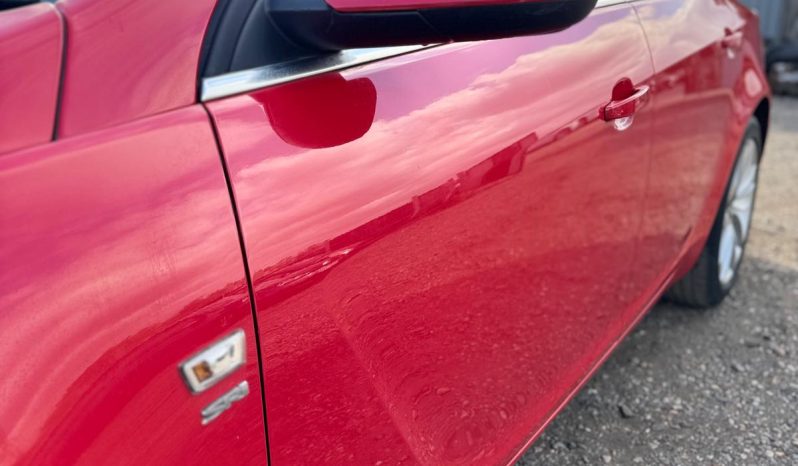 
								Vauxhall Insigina 1.4Petrol Manual (2016) – Stunning Red, Low Mileage Part Service History full									