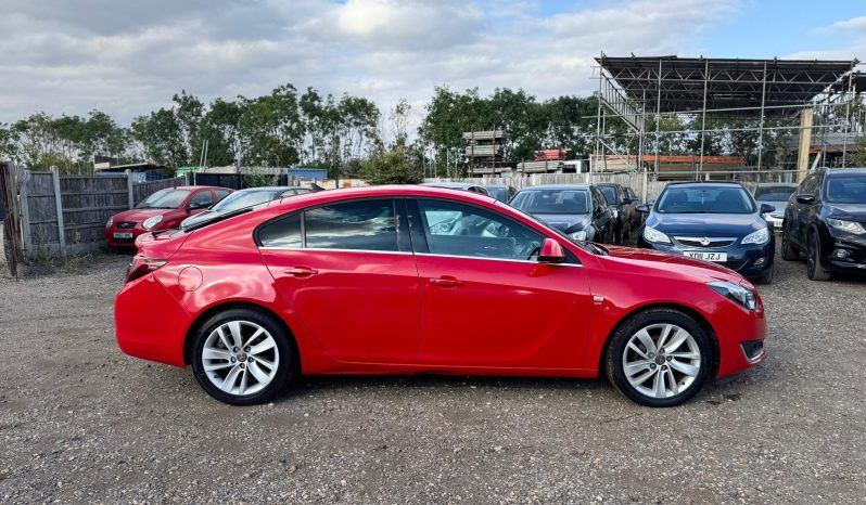 
								Vauxhall Insigina 1.4Petrol Manual (2016) – Stunning Red, Low Mileage Part Service History full									