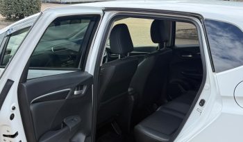 
									Honda Fit Automatic1.4 Petrol Hybrid (2015) – Stunning White full								