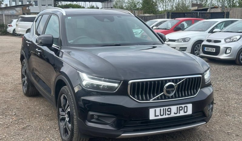 Volvo XC40 T4 INSCRIPTION AUtomatic Petrol 2.0 Liter (2019) – Stunning Black Excellent Millage
