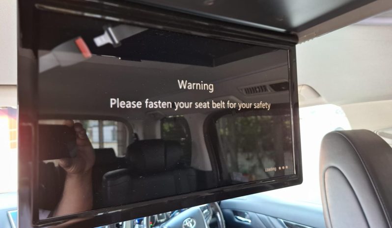 
								2017 Toyota Alphard Hybrid SC Package – 7 Seater full									