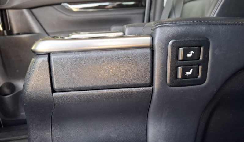 
								2017 Toyota Alphard Hybrid SC Package – 7 Seater full									