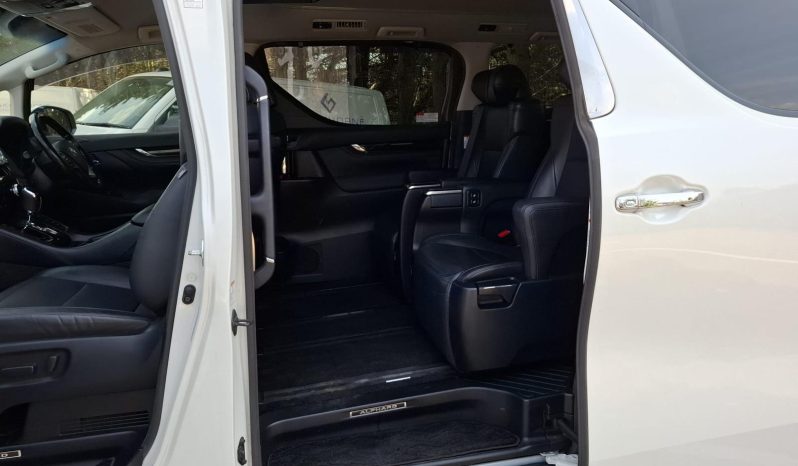 
								2017 Toyota Alphard Hybrid SC Package – 7 Seater full									