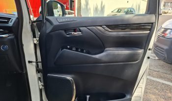 
									2017 Toyota Alphard Hybrid SC Package – 7 Seater full								