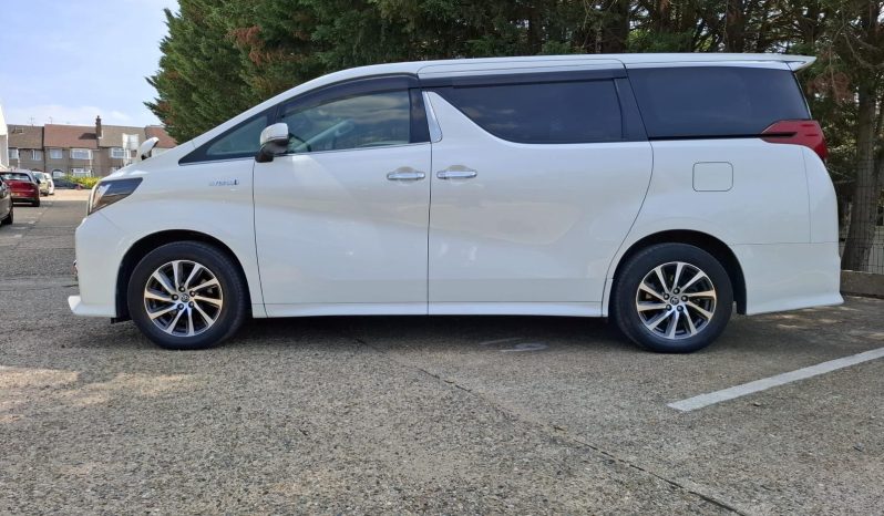 2017 Toyota Alphard Hybrid SC Package – 7 Seater