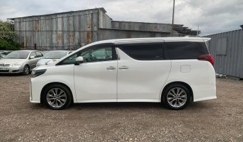 
									2018 Toyota Alphard SC Package Hybrid – Luxury 7 Seater full								