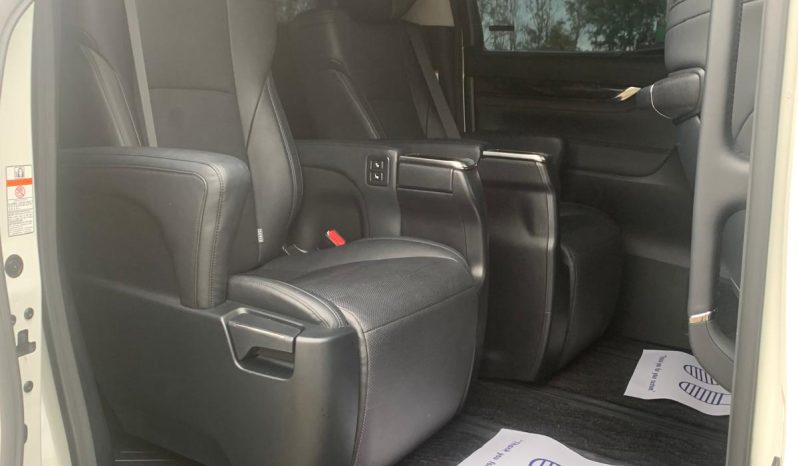
								2018 Toyota Alphard SC Package Hybrid – Luxury 7 Seater full									