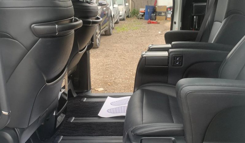 
								2018 Toyota Alphard SC Package Hybrid – Luxury 7 Seater full									
