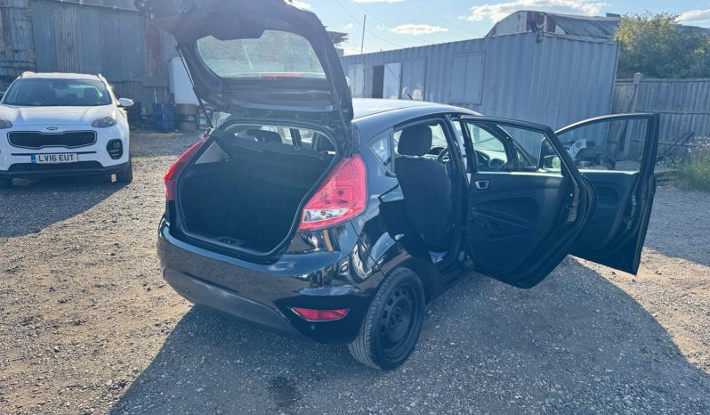 
								Ford Fiesta Edge 1.4 Petrol – 2012 – Black full									