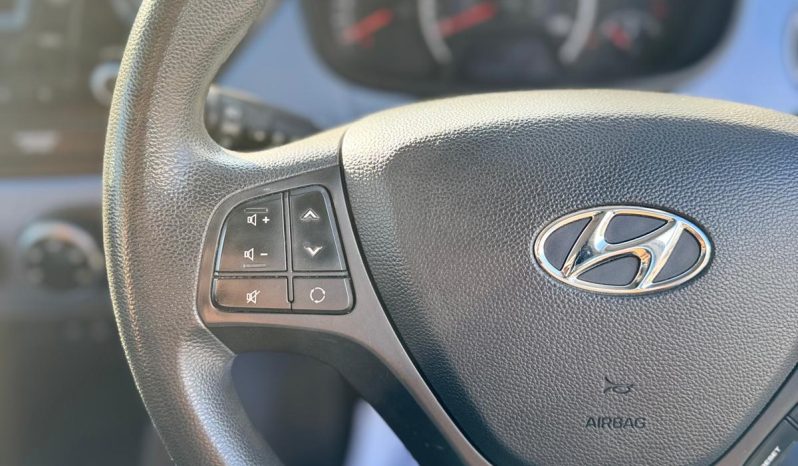 
								Hyundai i10 SE 1.0 Petrol – Blue – 65,648 Miles full									