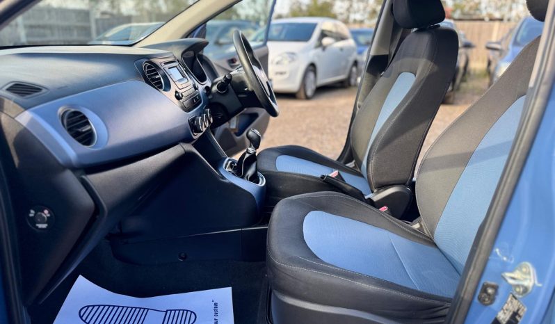 
								Hyundai i10 SE 1.0 Petrol – Blue – 65,648 Miles full									
